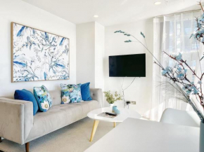 Amazing Harbour & Sea View 2Bd & 2Bth with Aircon Near Skytower & Britomart